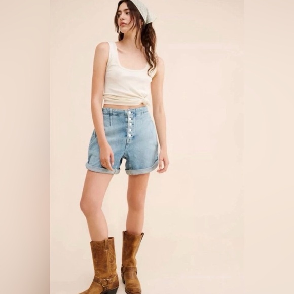 Free People Osaka Relaxed Shorts Size 31 Blue Denim Button Fly High Rise - Picture 4 of 7